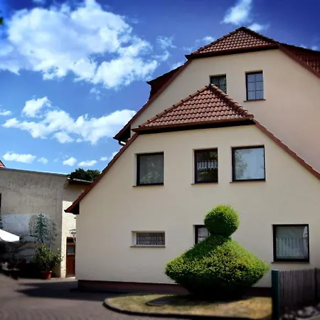 Und Stadt Nuernberg בית הארחה 3*