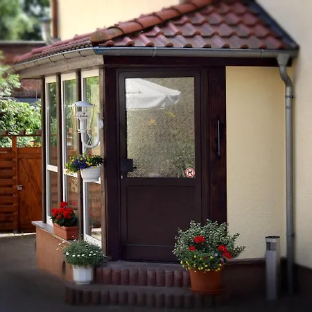 בית הארחה Und Stadt Nuernberg 3*